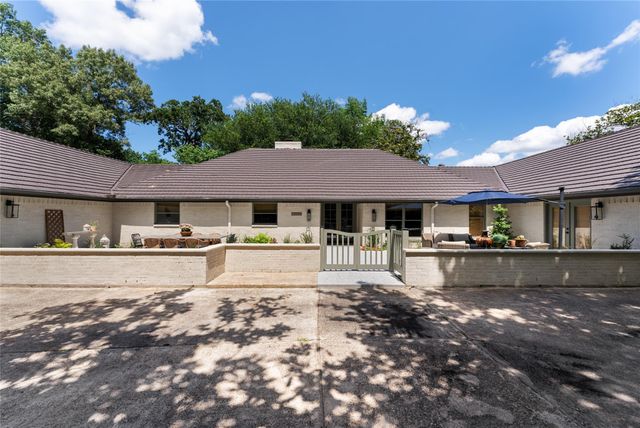 15585 Bedford Lane, Conroe, TX 77384