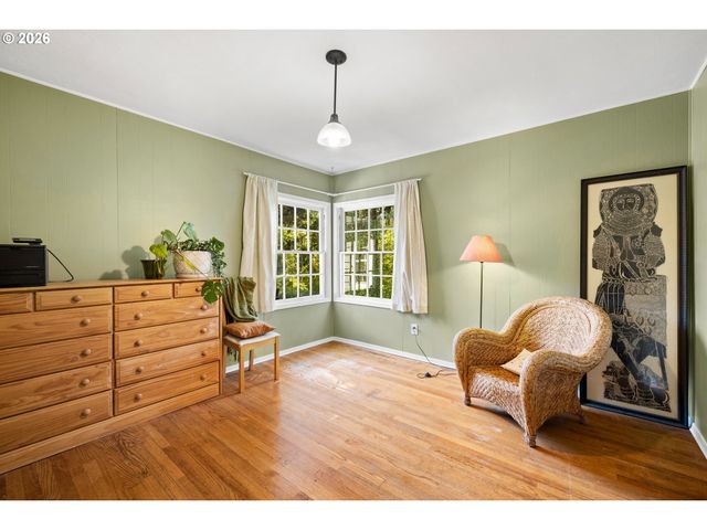 7939 Sw 11TH Ave, Portland, OR 97219
