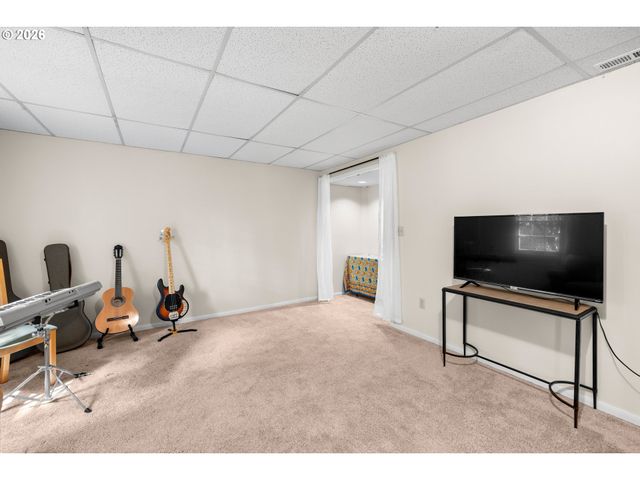 7939 Sw 11TH Ave, Portland, OR 97219