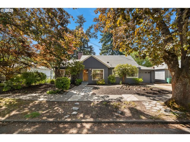 7939 Sw 11TH Ave, Portland, OR 97219