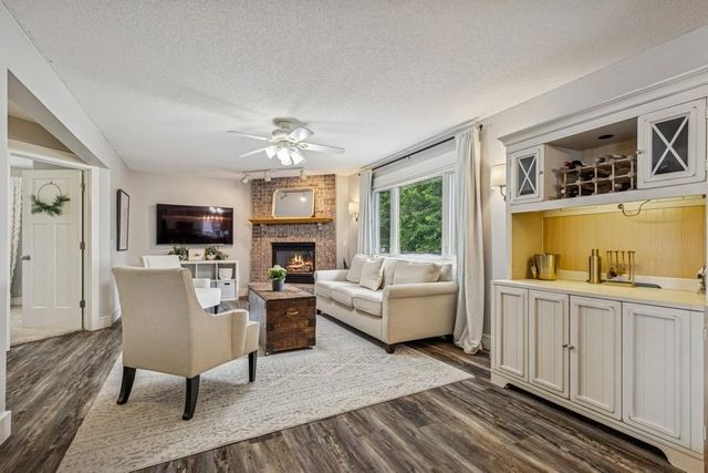 16902 Wilderness Trail SE, Prior Lake, MN 55372