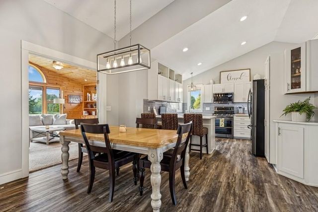 16902 Wilderness Trail SE, Prior Lake, MN 55372