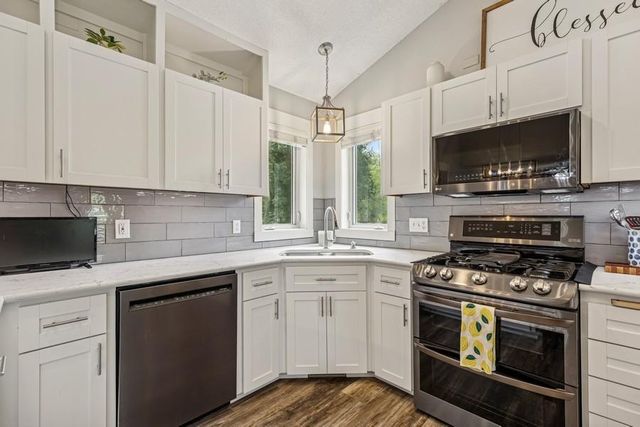 16902 Wilderness Trail SE, Prior Lake, MN 55372