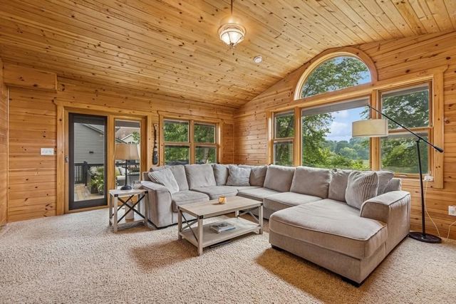 16902 Wilderness Trail SE, Prior Lake, MN 55372