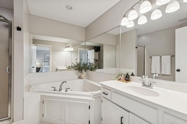 16902 Wilderness Trail SE, Prior Lake, MN 55372