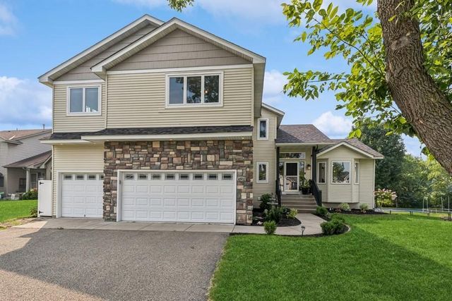 16902 Wilderness Trail SE, Prior Lake, MN 55372