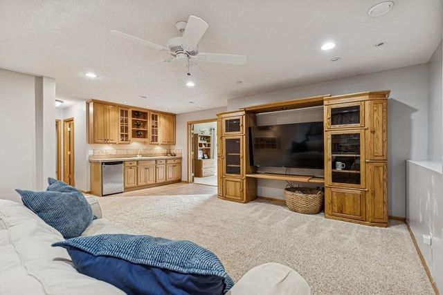 16902 Wilderness Trail SE, Prior Lake, MN 55372