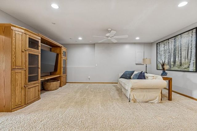 16902 Wilderness Trail SE, Prior Lake, MN 55372