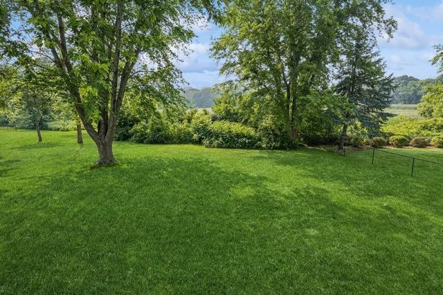 16902 Wilderness Trail SE, Prior Lake, MN 55372