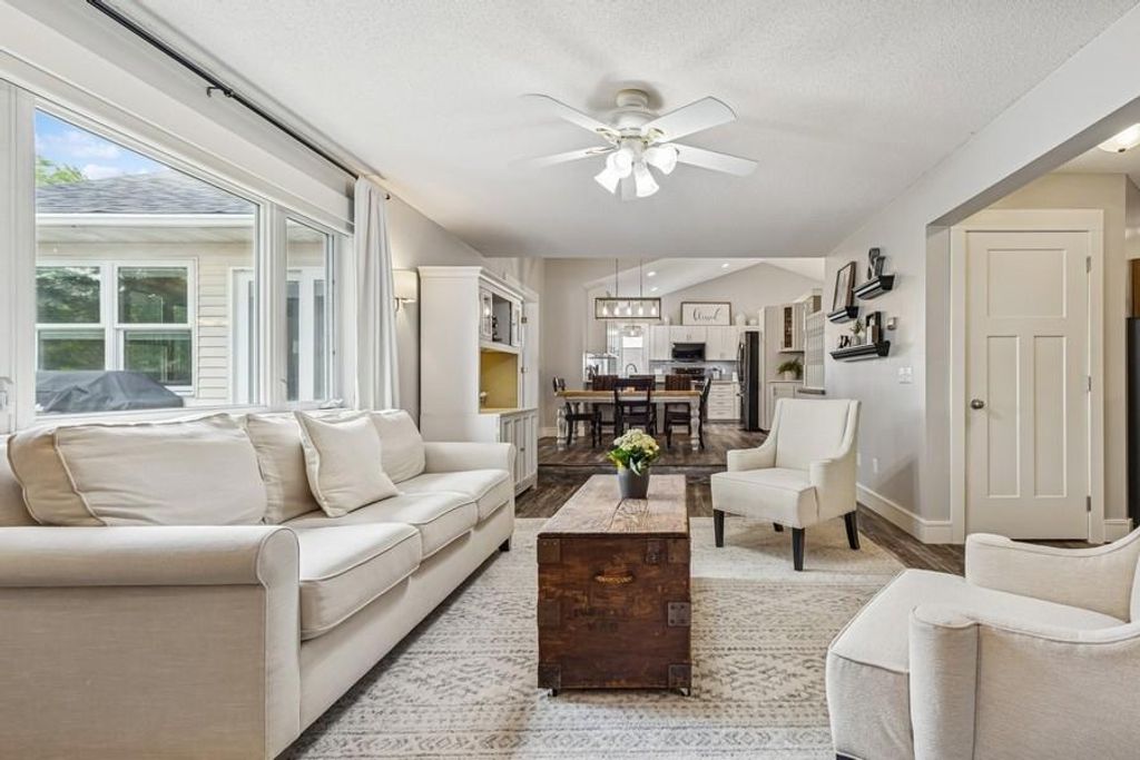 16902 Wilderness Trail SE, Prior Lake, MN 55372