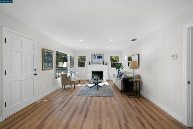 2150 5Th Ave, Concord, CA 94518
