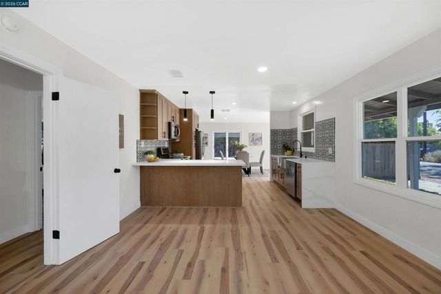 2150 5Th Ave, Concord, CA 94518
