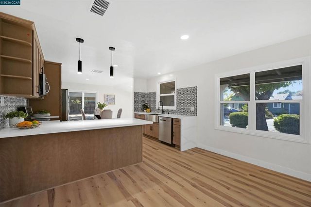 2150 5Th Ave, Concord, CA 94518