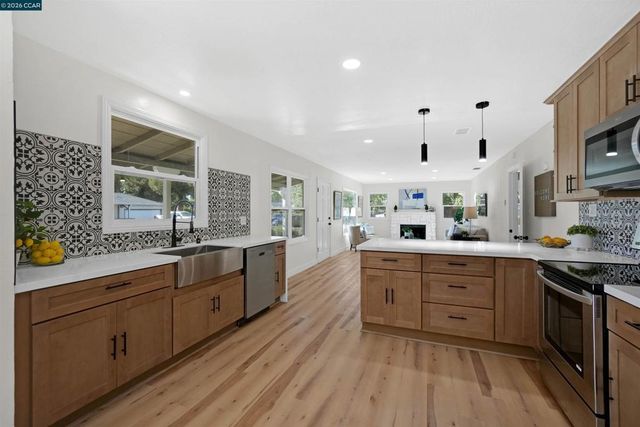 2150 5Th Ave, Concord, CA 94518