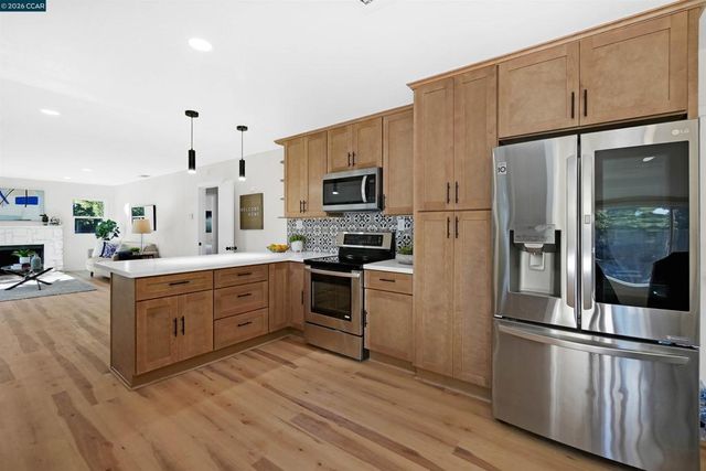 2150 5Th Ave, Concord, CA 94518