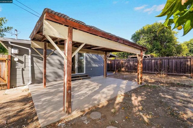 2150 5Th Ave, Concord, CA 94518