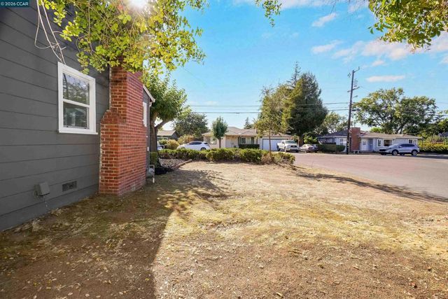 2150 5Th Ave, Concord, CA 94518