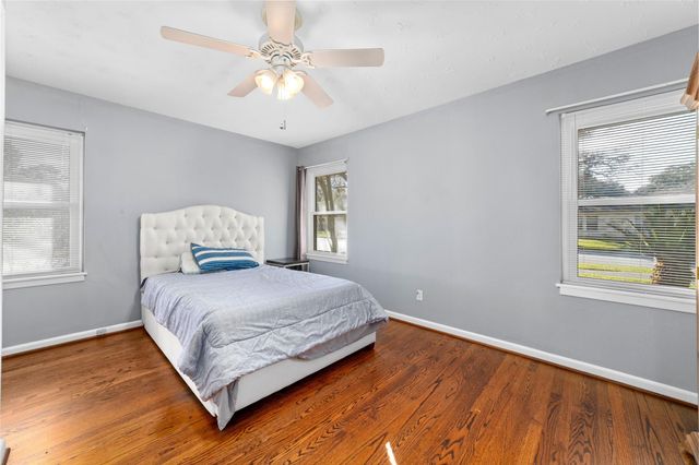 10627 Moonlight Drive, Houston, TX 77096