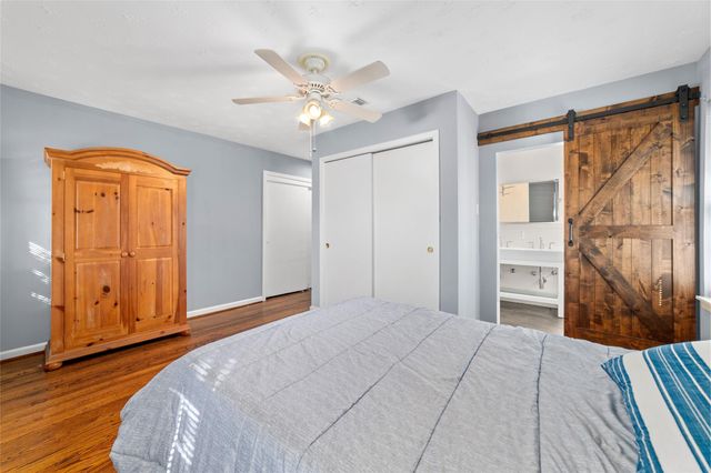 10627 Moonlight Drive, Houston, TX 77096