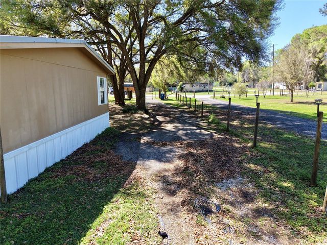 7494 GORDON LOOP, Brooksville, FL 34601