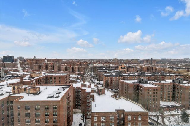 66-36 Yellowstone Boulevard 18H, Forest Hills, NY 11375