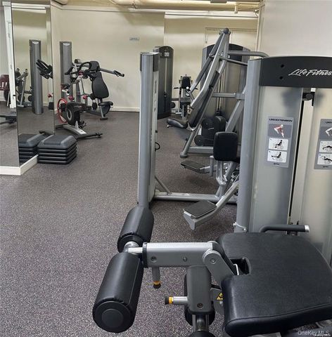 66-36 Yellowstone Boulevard 18H, Forest Hills, NY 11375