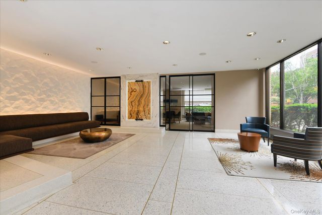 66-36 Yellowstone Boulevard 18H, Forest Hills, NY 11375