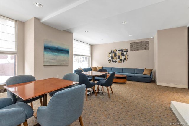 66-36 Yellowstone Boulevard 18H, Forest Hills, NY 11375