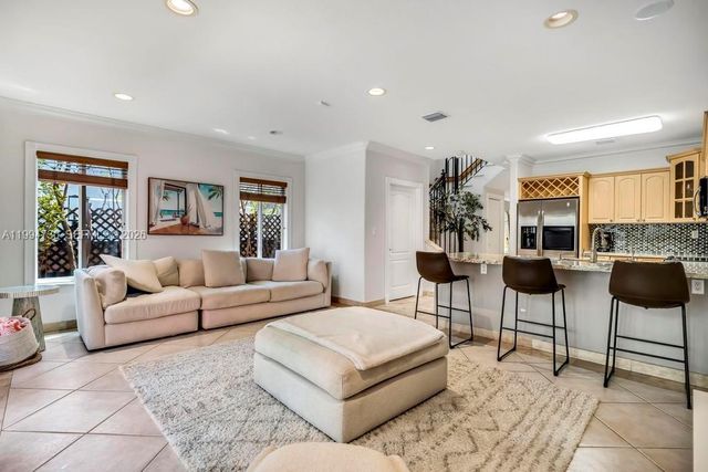 2841 Day Ave 2841, Miami, FL 33133