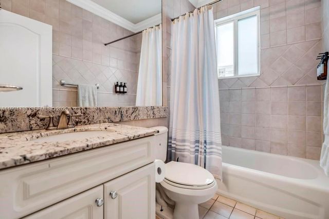 2841 Day Ave 2841, Miami, FL 33133