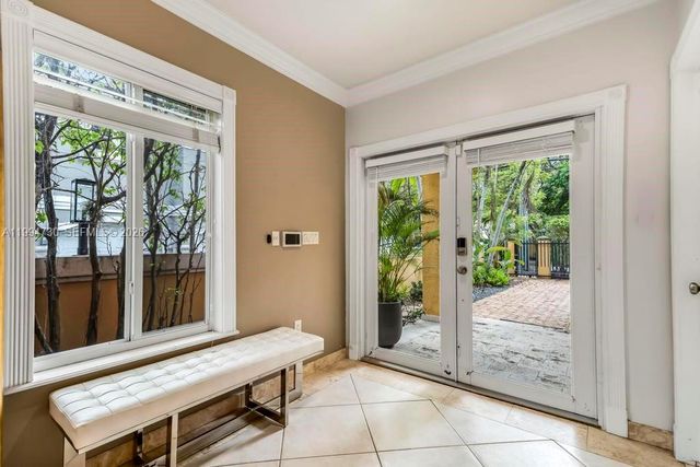 2841 Day Ave 2841, Miami, FL 33133