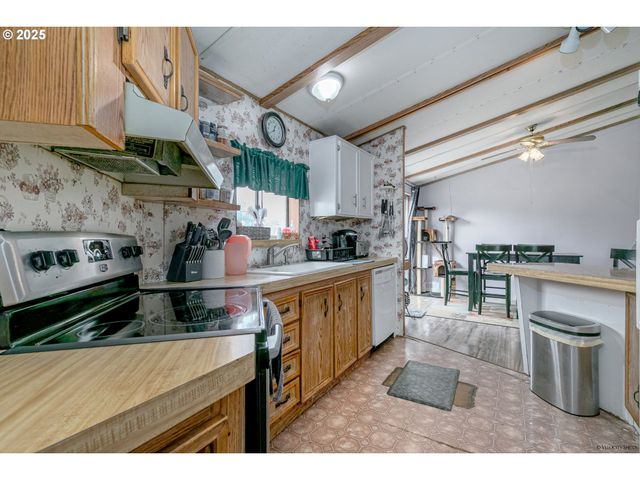 29795 Se GRUBER Rd, Estacada, OR 97023