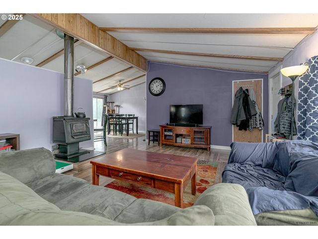 29795 Se GRUBER Rd, Estacada, OR 97023