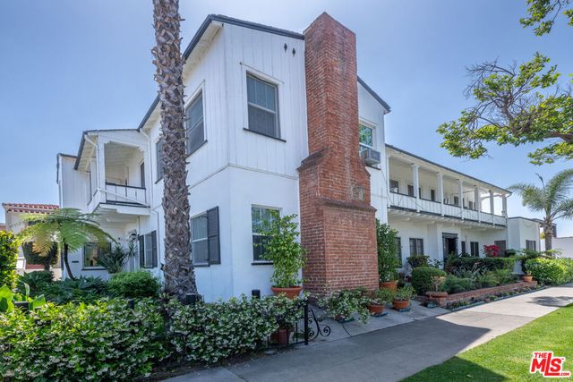 1010 S Point View, Los Angeles, CA 90035