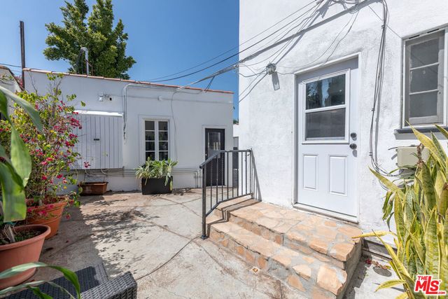 1010 S Point View, Los Angeles, CA 90035
