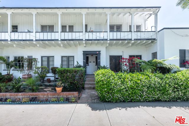 1010 S Point View, Los Angeles, CA 90035