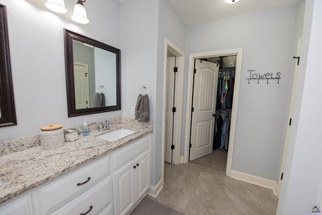 223 N Charity Lane, Warner Robins, GA 31088