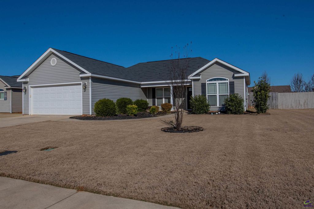 223 N Charity Lane, Warner Robins, GA 31088