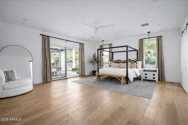 8144 E DEL BARQUERO Drive, Scottsdale, AZ 85258