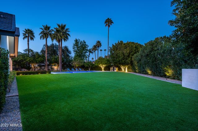 8144 E DEL BARQUERO Drive, Scottsdale, AZ 85258