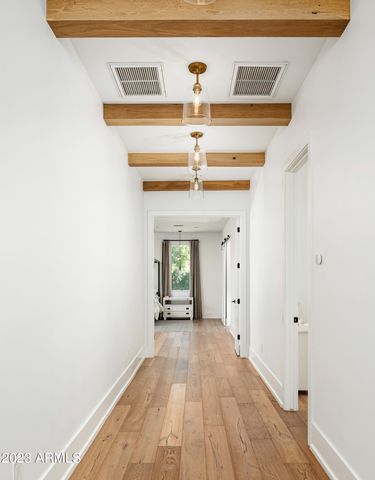 8144 E DEL BARQUERO Drive, Scottsdale, AZ 85258