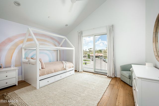 8144 E DEL BARQUERO Drive, Scottsdale, AZ 85258