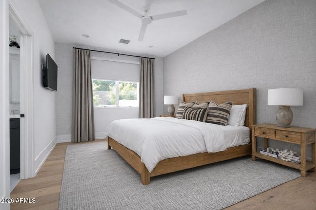 8144 E DEL BARQUERO Drive, Scottsdale, AZ 85258