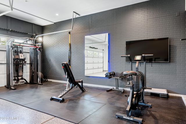 8144 E DEL BARQUERO Drive, Scottsdale, AZ 85258