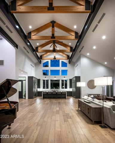 8144 E DEL BARQUERO Drive, Scottsdale, AZ 85258