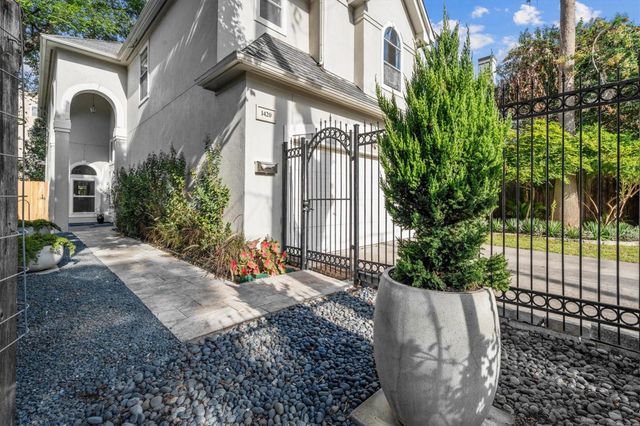 1420 Asbury Street, Houston, TX 77007