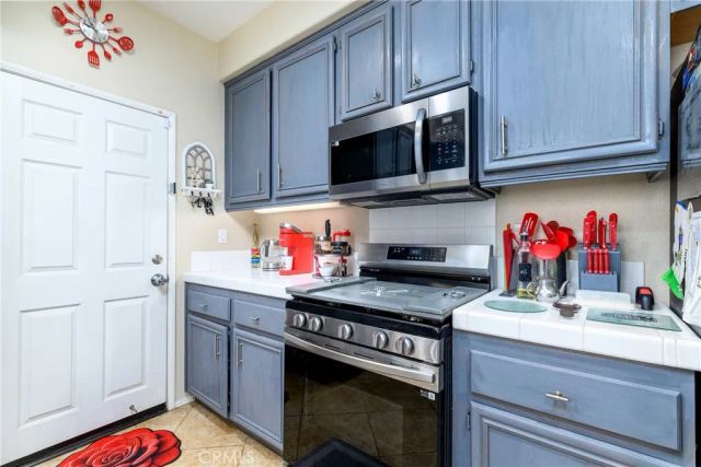 37249 Galileo Lane, Murrieta, CA 92563