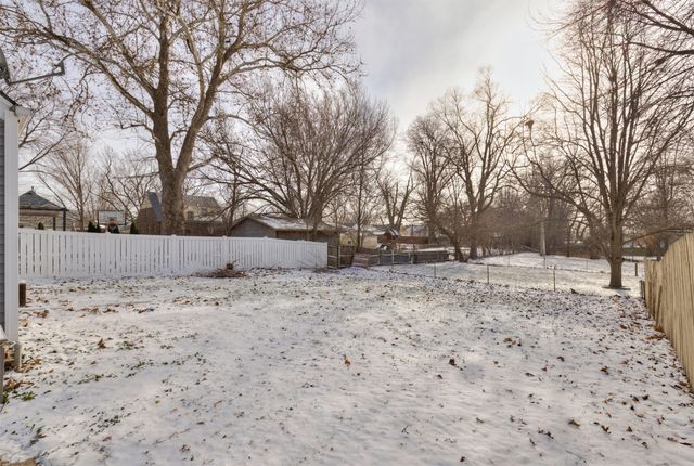 509 E Holcomb Avenue, Des Moines, IA 50313