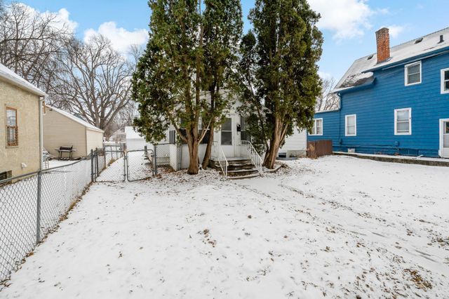 4026 Girard Avenue N, Minneapolis, MN 55412