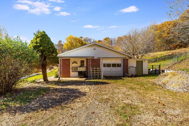 1675 Ponder Creek Road, Mars Hill, NC 28754